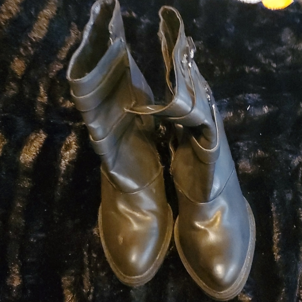 Black boots